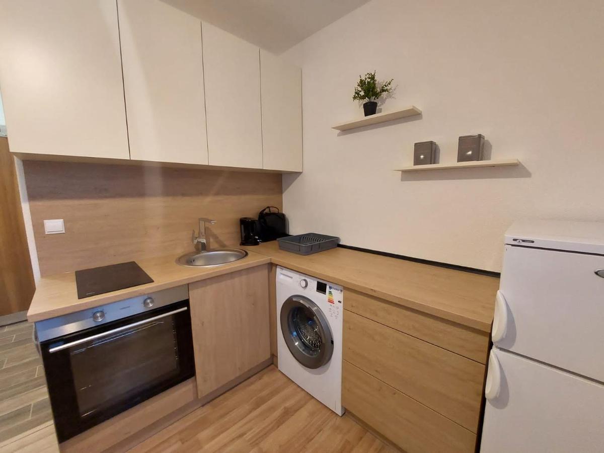 Utulny Apartman V Centre Bb بانْشكا بيشتريتْسا المظهر الخارجي الصورة